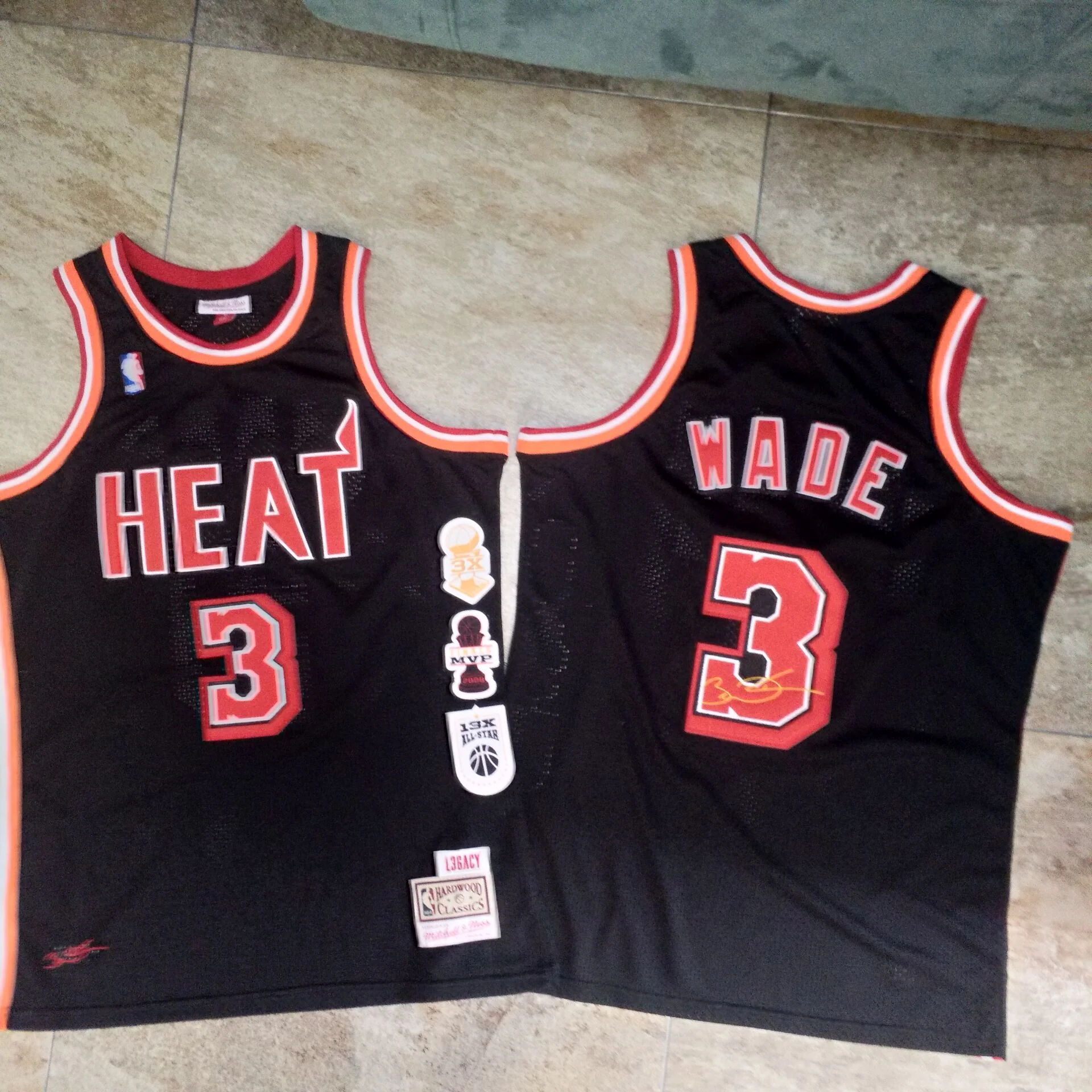 Dwayne Wade Miami Heat Black 3 MN